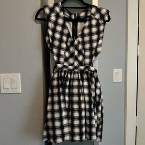 A Modern Mini Sexy Dress (Size M)